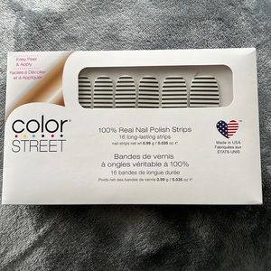 Color Street - Between the Lines